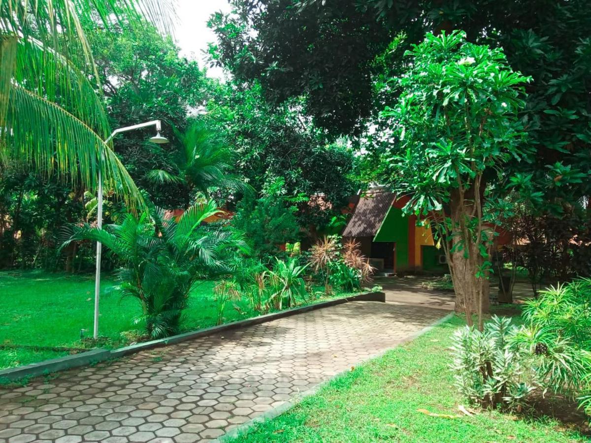 Ketapang  Votel Manyar Resort Banyuwangi מראה חיצוני תמונה